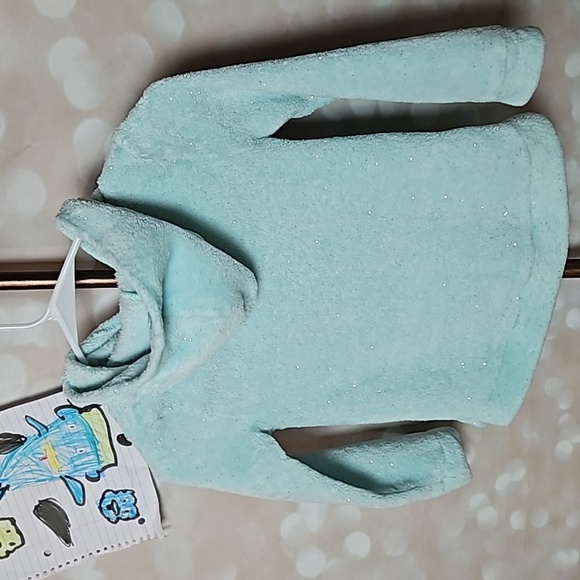 Between | Plush Sequined Unicorn Hoodie - Picture 3 of 9